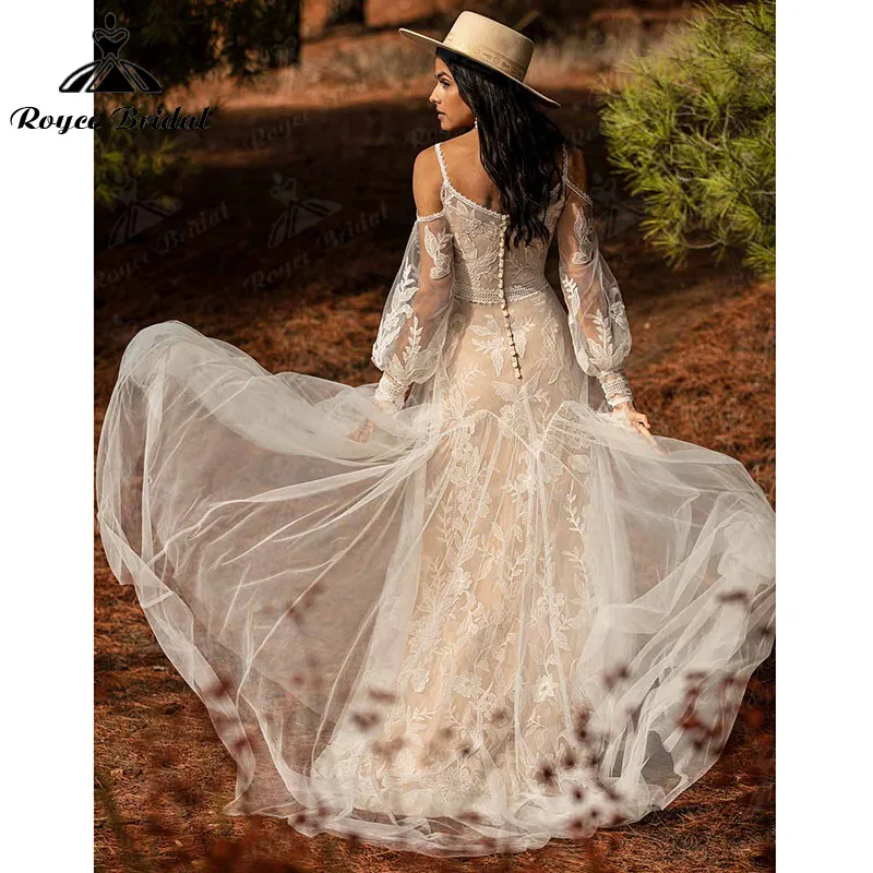 Champagne A Line Bohemian Boho Wedding Dress with Back Buttons Long Puff Sleeve Lace Appliques V Neck Spaghetti Straps 2022