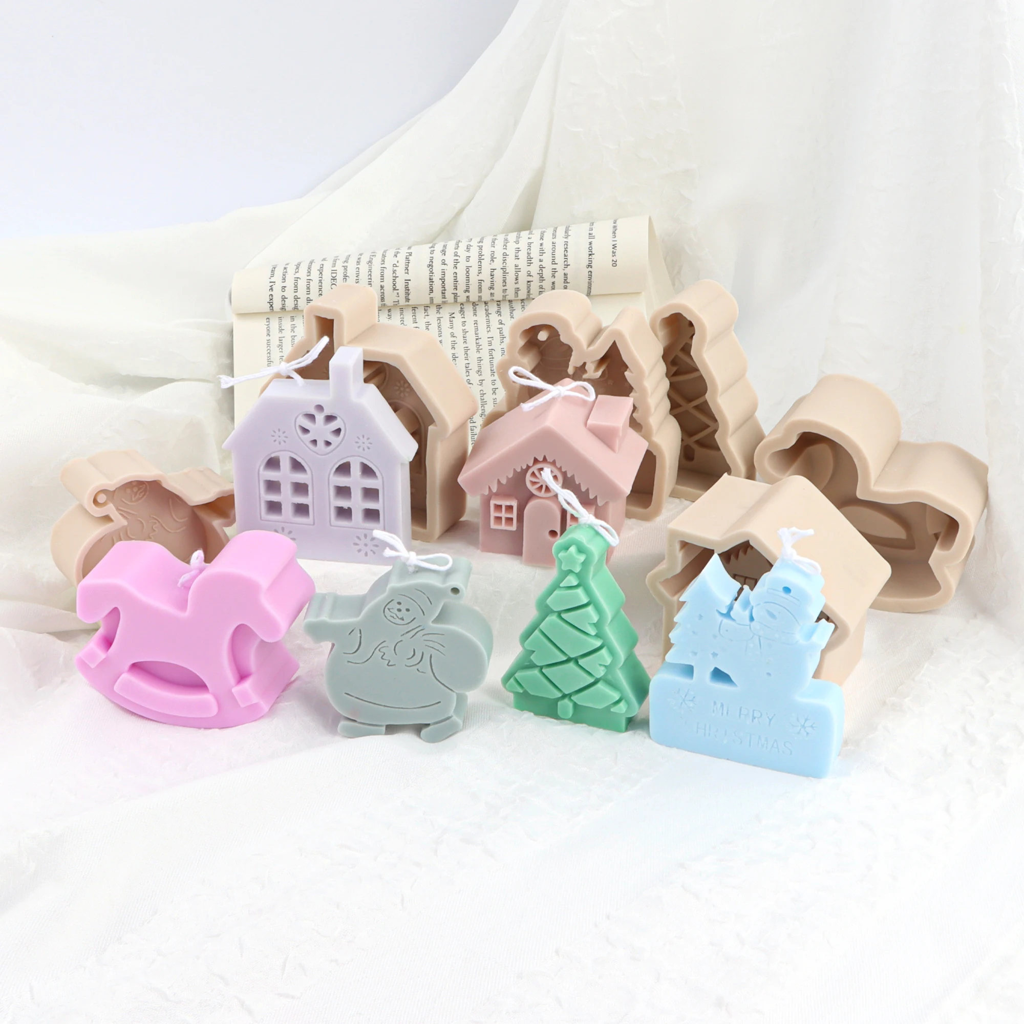 Xmas Plane Flat Silicone Candle Mold Christmas GIft Santa House Sled Festival Tree Hook Seal Soap Mould Decoration for Party