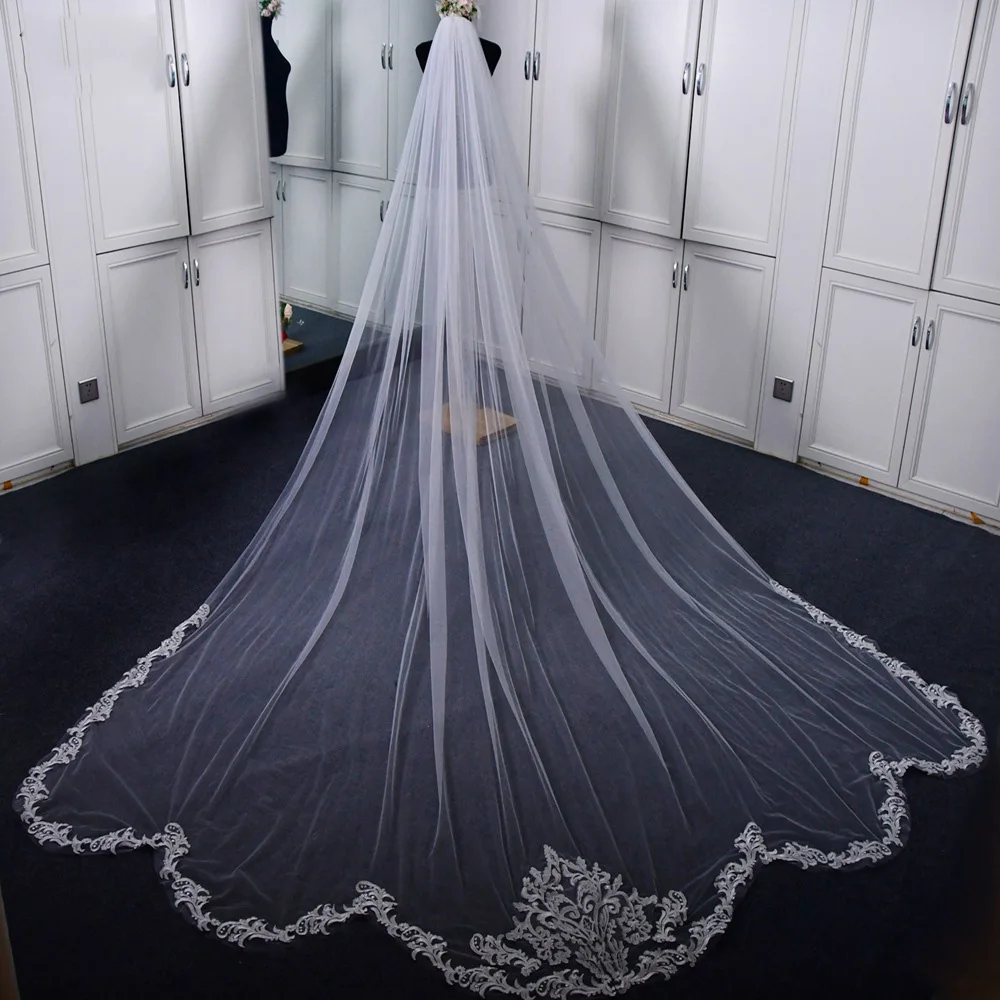 

350cm One-Layer Women Trailing Cathedral Long Wedding Veil Embroidered Floral Lace Applique Scalloped Trim Bridal Veil With Comb