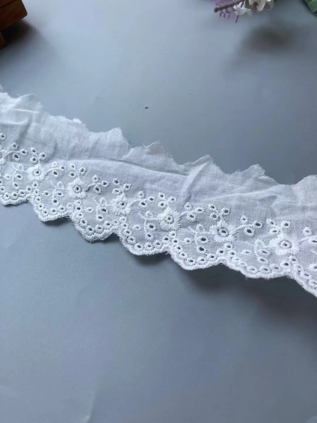 3 Yards 6 CM Off White Cotton Embroidered Flower Lace Ribbon Trims for Dress Garments Home Textile Trimmings Applique Sewing Hot