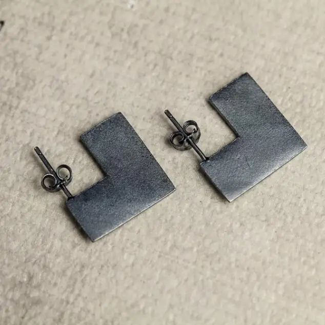 

Creative Antique Black 925 Sterling Silver Stud Earrings Geometric Ear Piercing Earrings Men Women Cool Punk Hip Hop Jewelry