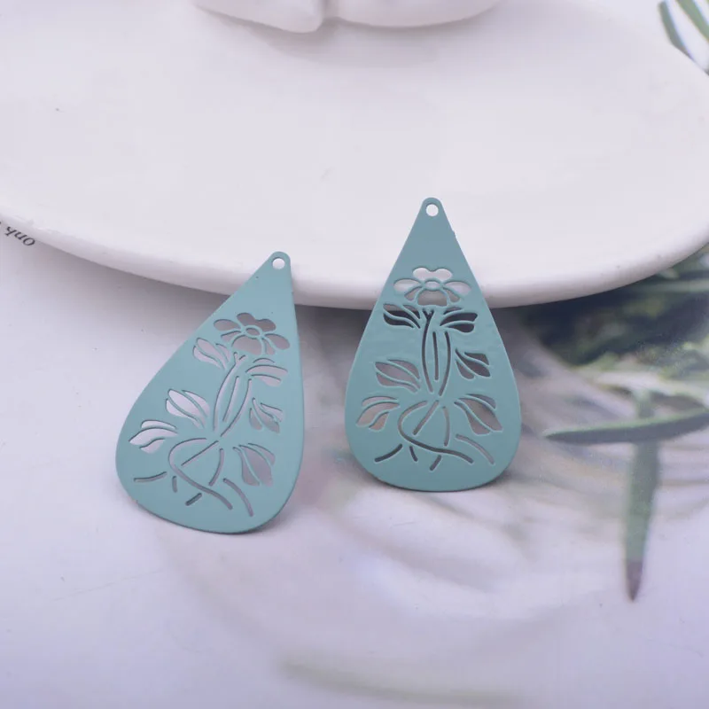 50 Stück AB6671 20*35mm lackierter Messing-Wassertropfen-Blumenanhänger DIY Schmuck Ohrring-Zubehör – Detail 9