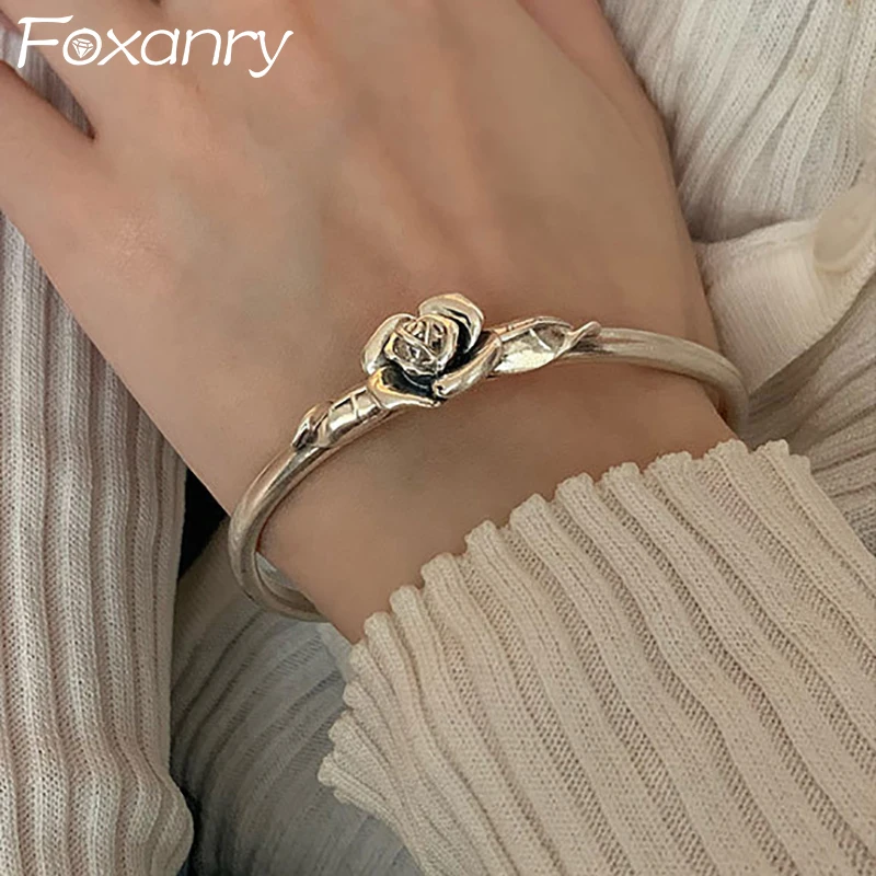 FOXANRY Vintage Handmade Silver Color Bracelet for Women Couples New Fashion Creative Flower Bangles Party Jewelry Gifts