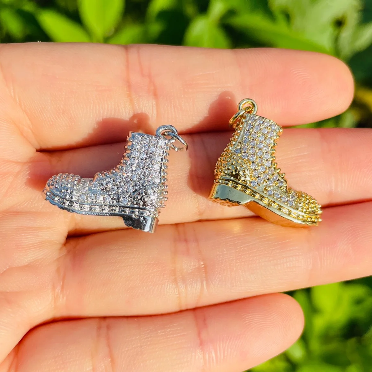 5pcs 3D Fashion Boots Charms for Women Bracelet Girl Necklace Making Zirconia Paved Pendant Handmade Jewelry Accessory Wholesale