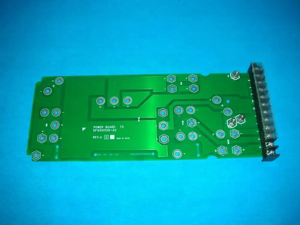 

1 шт.★YASKAWA DF9300128-A0