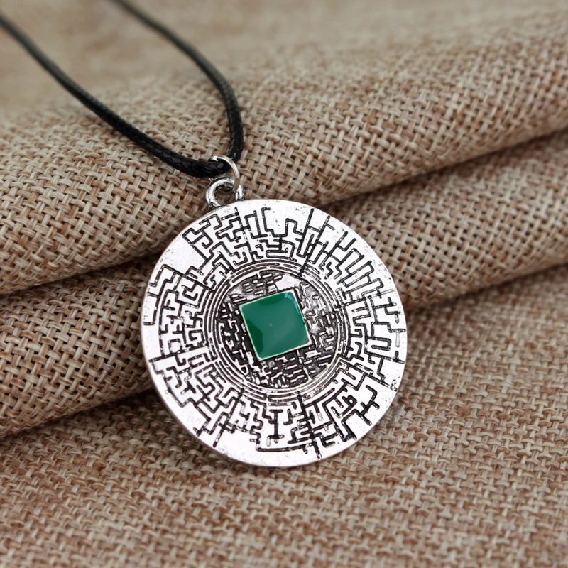 The Maze Runner Labyrinth Necklace Movies Jewelry Drop Shipping Round Shape Rope Chain Alloy Jewelry Wholesale 1/pc For Gift