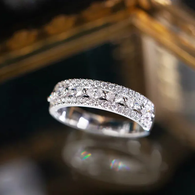 Huitan Fashion luksusowe obrączki damskie pierścionki na palce prosta konstrukcja kryształowa cyrkonia pierścionki zaręczynowe oświadczenie biżuteria — zdjęcie 5