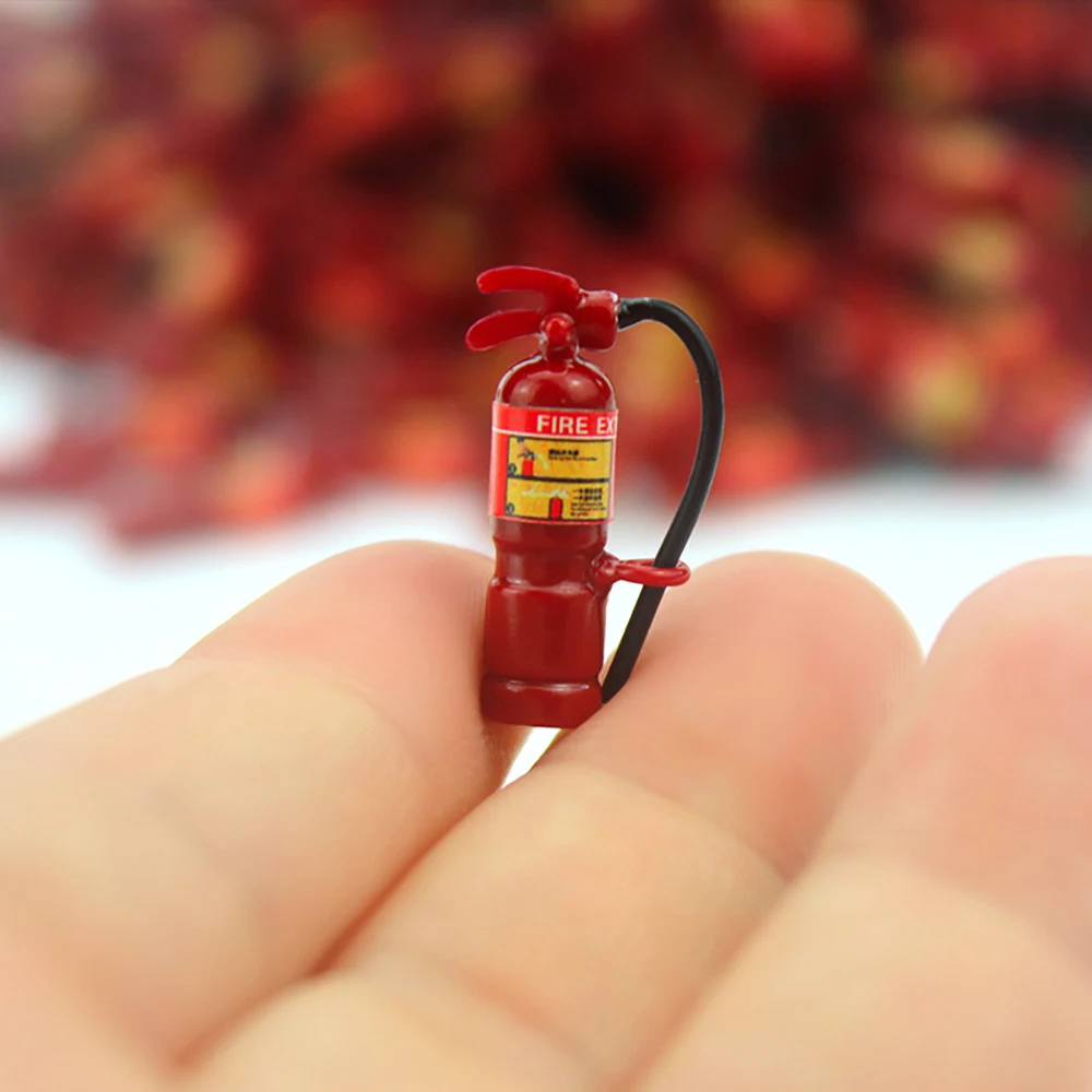 RC Car Accessories Decoration Mini Fire Extinguisher for 1/10 RC Rock Crawler Axial SCX10 TAMIYA C01 D90 TF2 TRX-4