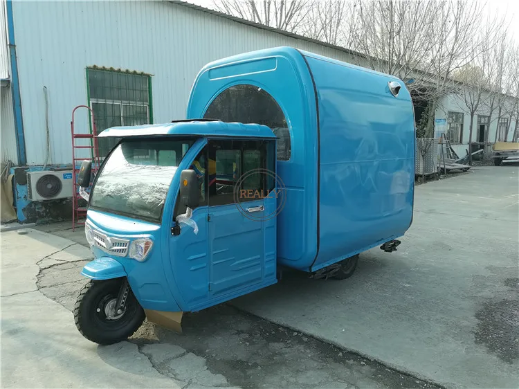 In Stock Gasoline Adult Tricycle Food Truck Vending Car Fully Enclosed Coffee Bubble Tea Ice Cream Mobile Food Cart for Sale