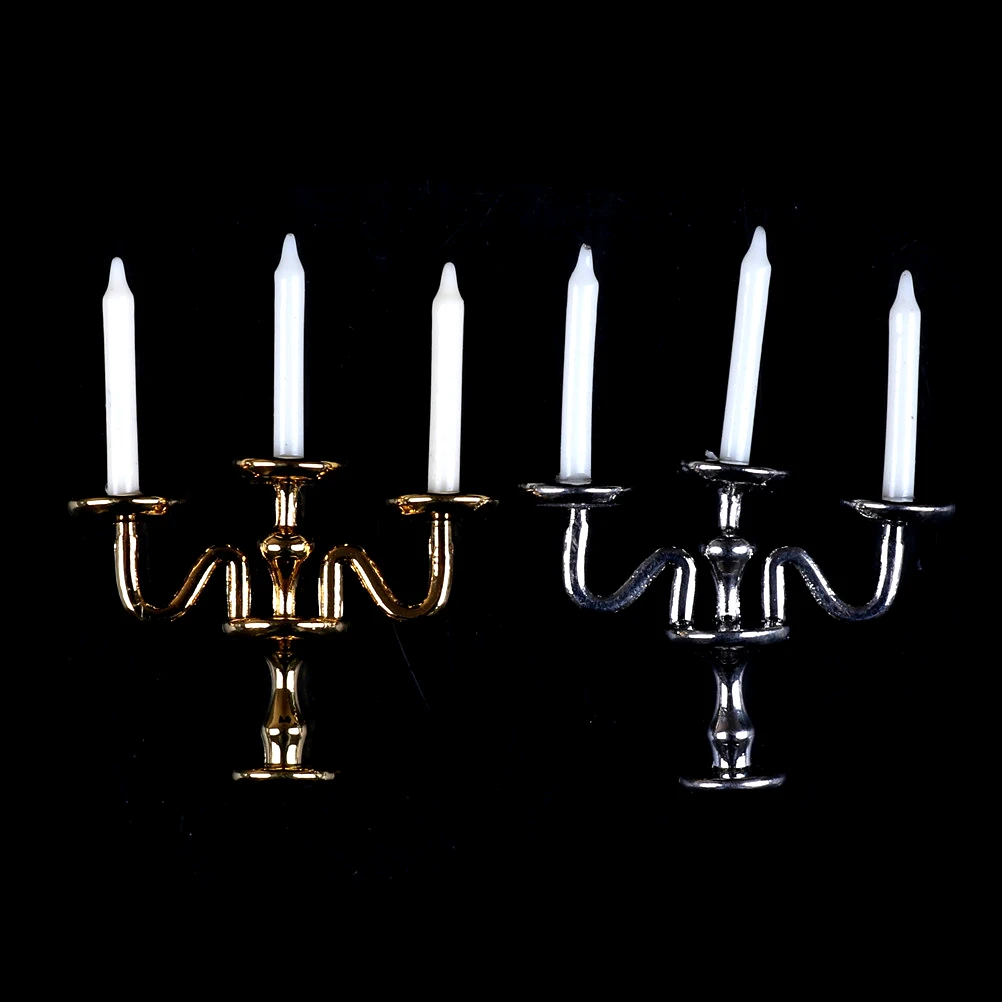 Velas brancas em miniatura do candelabro da casa de bonecas 1:12