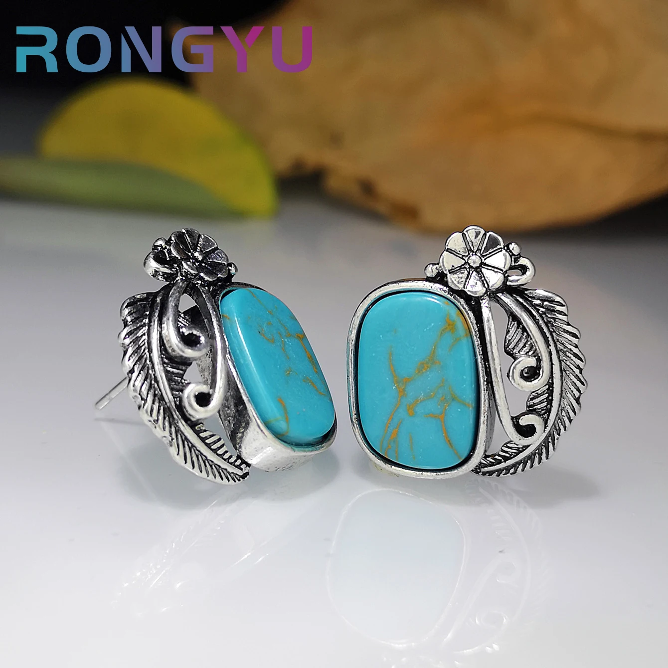 2021 New Creative Piercing Earrings Fashion Vintage Flower Leaf Boho Earring Fine Turquoise Pendant Ear Stud Female Jewelry Gift