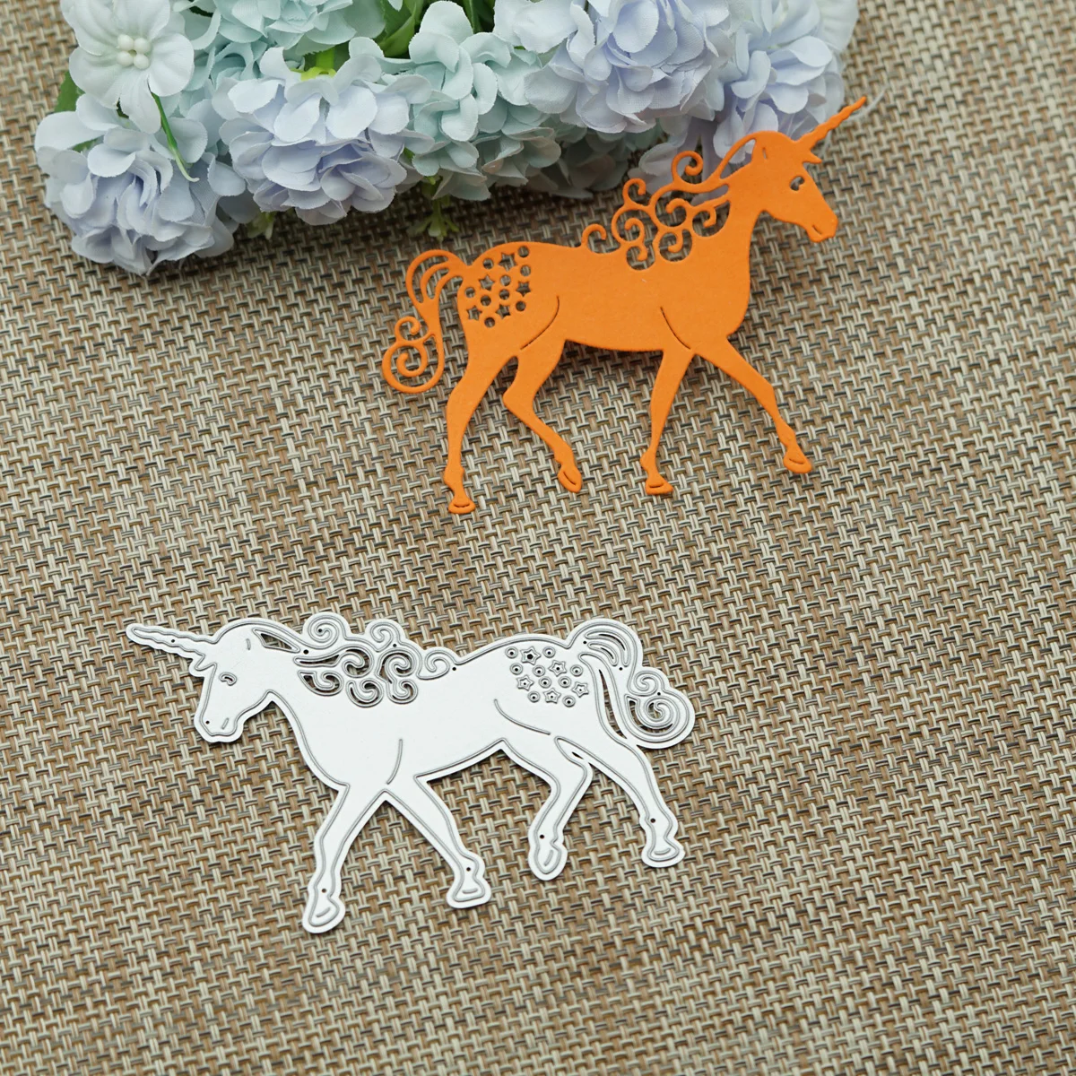 

Unicorn Horse Pattern Cutting Dies For Clip Art Photo Album Decorating Paper Metal Cutter Mold Scrapbooking Embossing Stencil