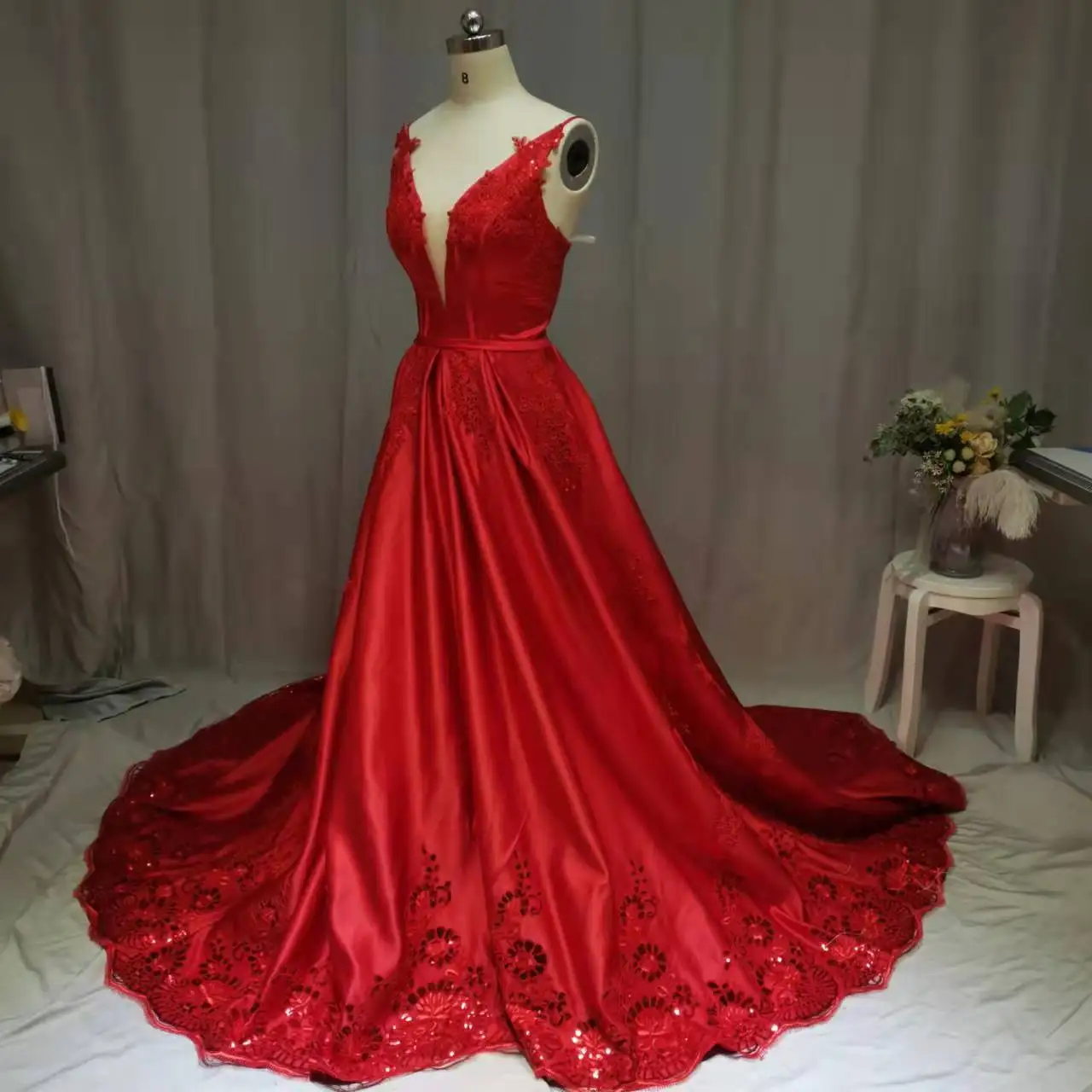 Vestidos De Novia rojos De talla grande, ropa De Novia con apliques De satén, línea A, cola larga, Vestido De Novia hecho A medida 2022