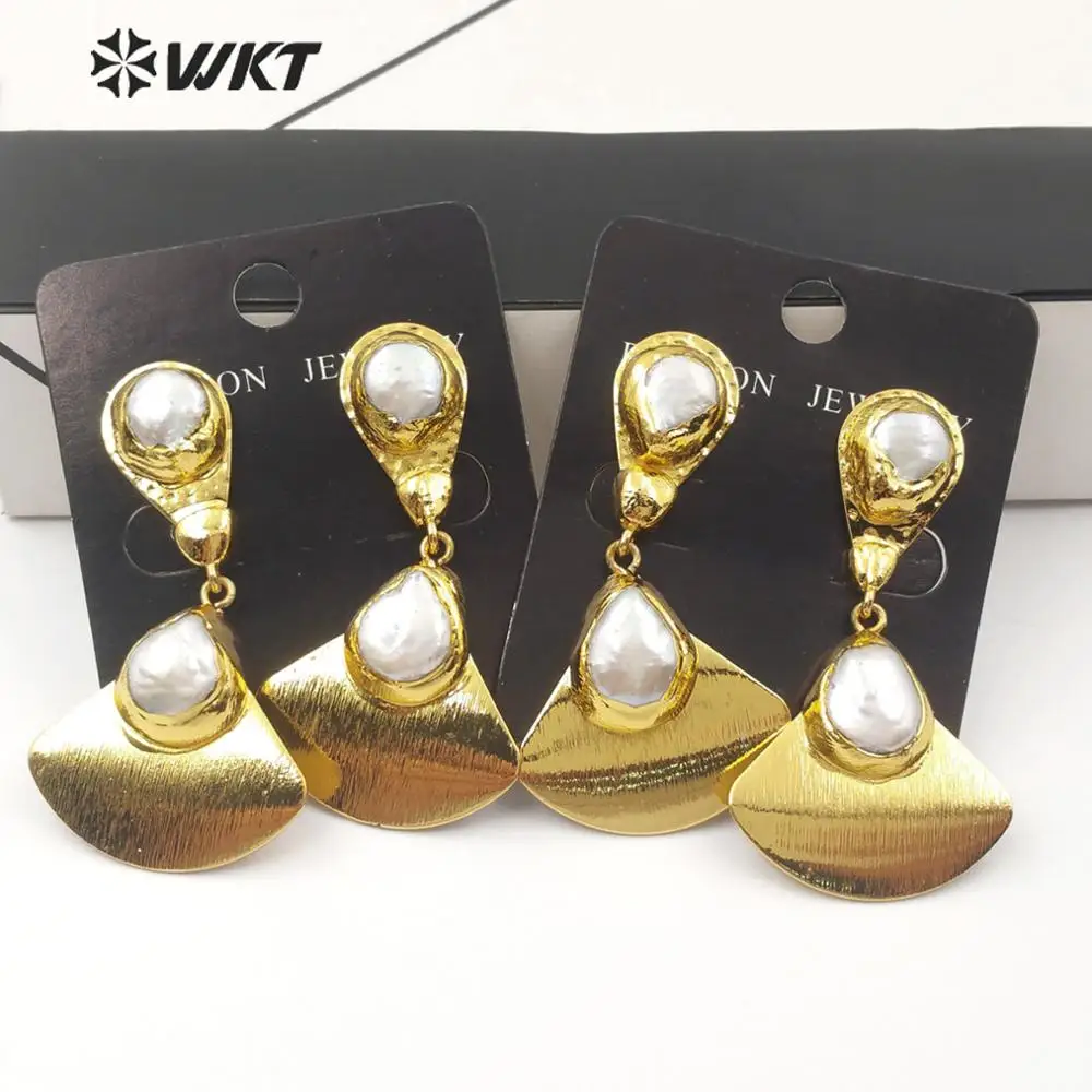 

WT-E561 Natural Freshwater Pearl Earring Sector Shape Pearl Drop Earring With Gold Electroplated Sector Pendant Pear Earring