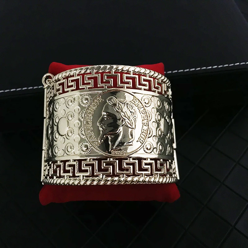 French Napoleon vintage metal bracelet for women Man bracelet Human head coin Couple bracelets Fine design brand jewelry