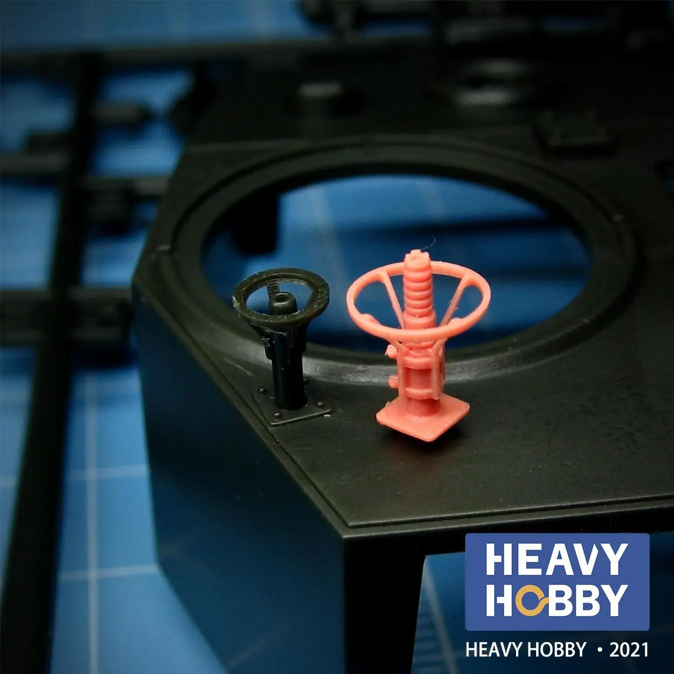 Heavy Hobby HH-35029 Accessory Parts 1/35 Scale WWII British Army Antenna Base Set A