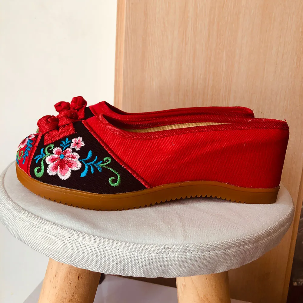 Veowalk Chinese Knot Women Canvas Embroidered Close Toe Wedge Slippers Ladies Mid Heel Comfortable Summer Mules Platform Shoes
