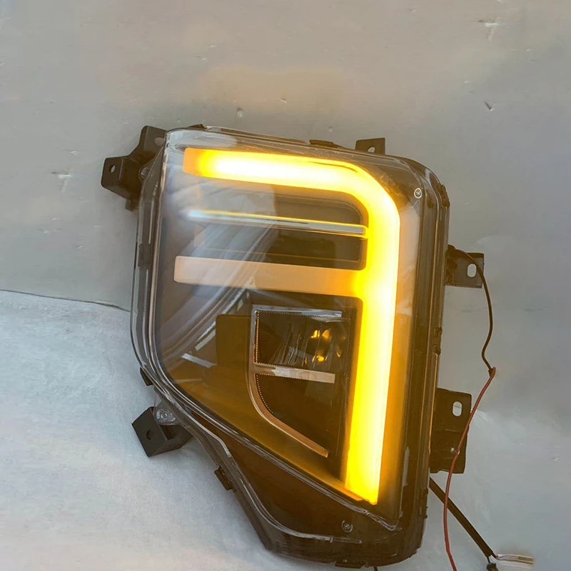 Fit For Mitsubishi Triton L200 2019 2020 2021LED DRL Daytime Running Lights Fog Lamp Cover with Yellow Turn Signal Lamp