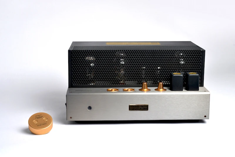 Raphaelite CS30MKII Cattle input tube 300B single-ended tube amplifier HIFI amplifier, frequency response 15Hz-25KHz -3dB