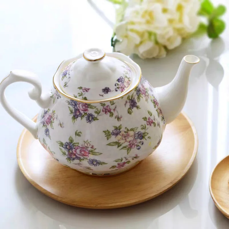 Bone China Ceramic Tea Pot Set Lovely Porcelain Large Capacity Teapot for Wedding Gift Health and Wellness Products Tea Pot