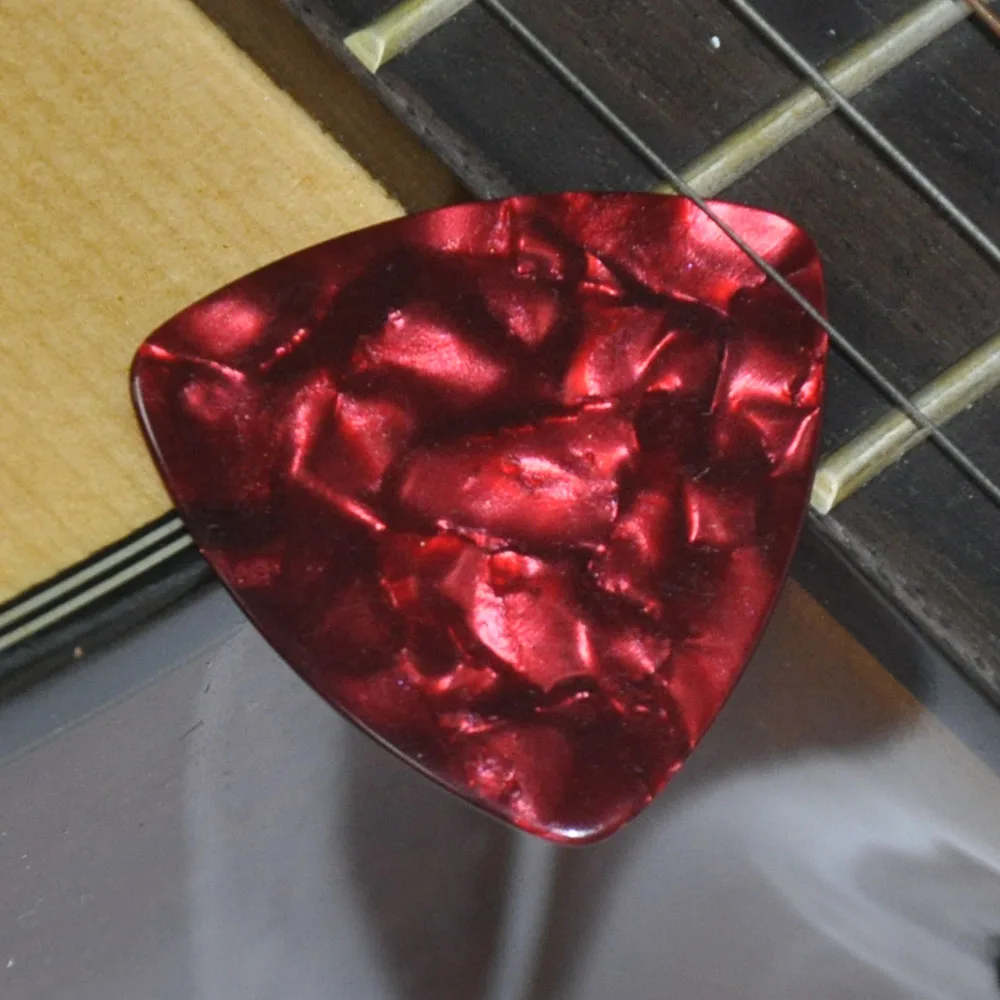 Lots of 50pcs Red Pearl 0.71mm Big Rounded Triangle Celluloid Guitar Picks