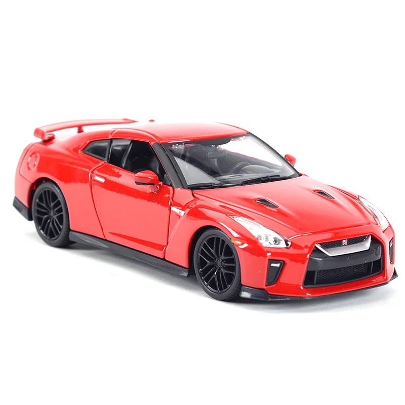 Bburago-coche deportivo de juguete para Nissan 2017, vehículo de fundición estática, modelo coleccionable, 1:24, GT-R