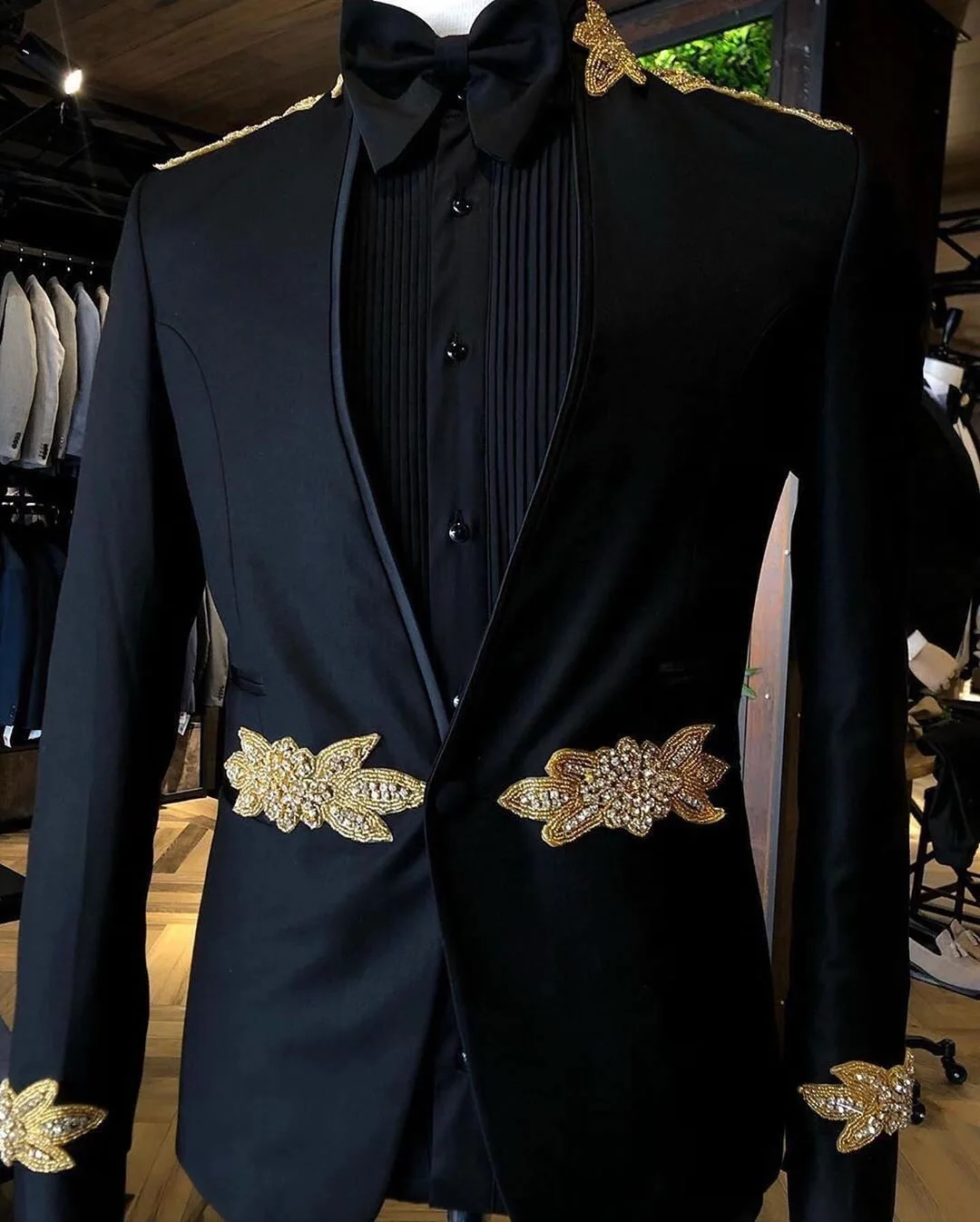 Esmoquin con cuentas de perlas doradas para hombre, ropa de novio, chaqueta de boda de un botón, trajes de negocios para fiesta de graduación, 2 piezas