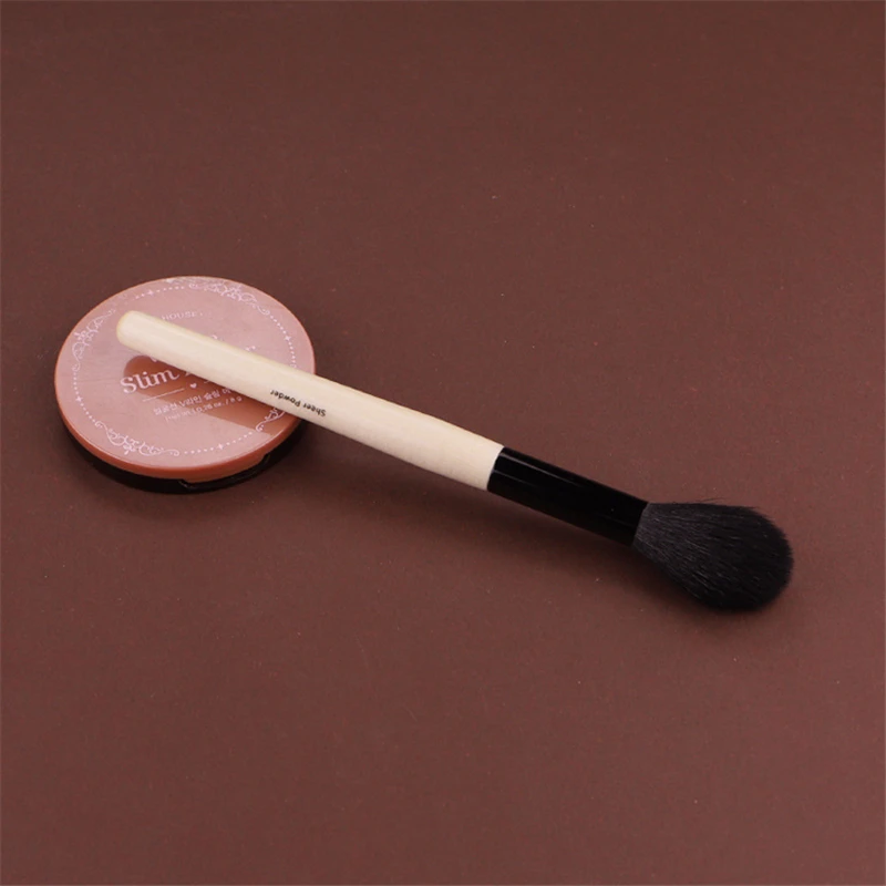 Natural Goat Hair BB Sheer Powder Flame Shape Highlighter Blending Brush Cheek Blusher Makeup Brushes