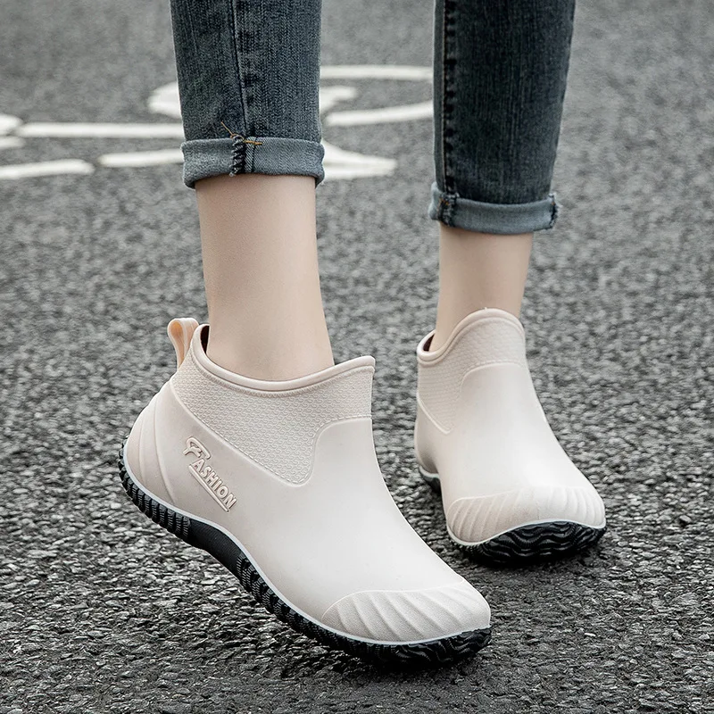 Women New Fashion Ankle Rain Boots Female Outdoor Light Comfort Water Boots Spring Autumn Winter Slip-on Rainboots