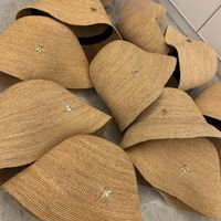 202005-shi sell hot dropshipping   fold into bag handmade fine raffia grass bee  leisure lady  bucket cap  women  fishermen hat