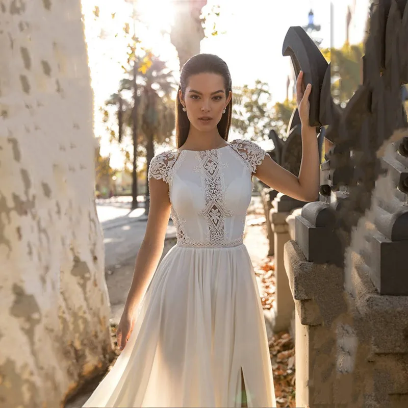 Boho abito da sposa in pizzo Chiffon Appliques maniche a cappuccio spacco alto abito da sposa Backless abito Vintage abiti da festa abiti da sposa