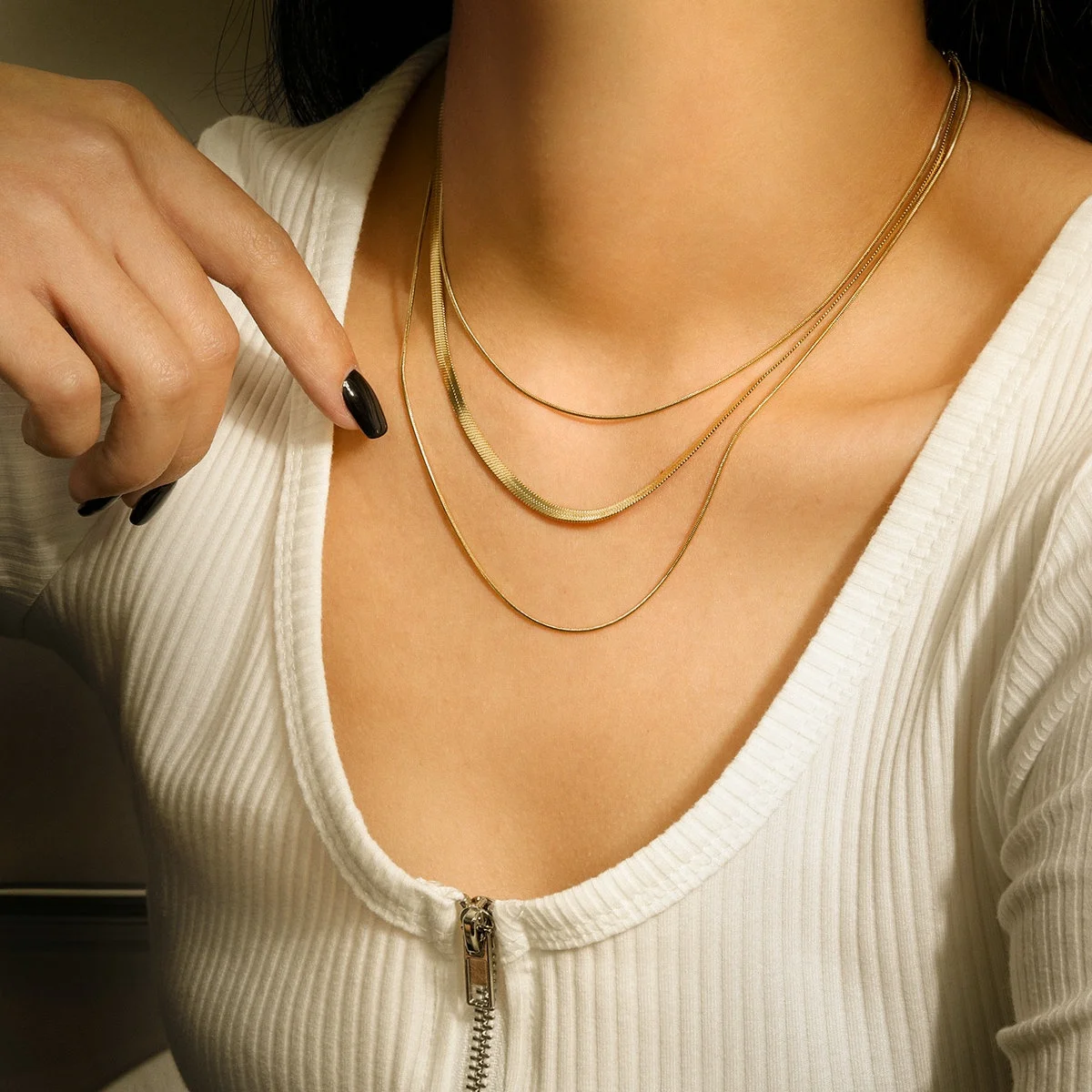 dije de circulo: Mi experiencia con el collar chunky de acero inoxidable bañado en oro 14k que cambió mi estilo diario