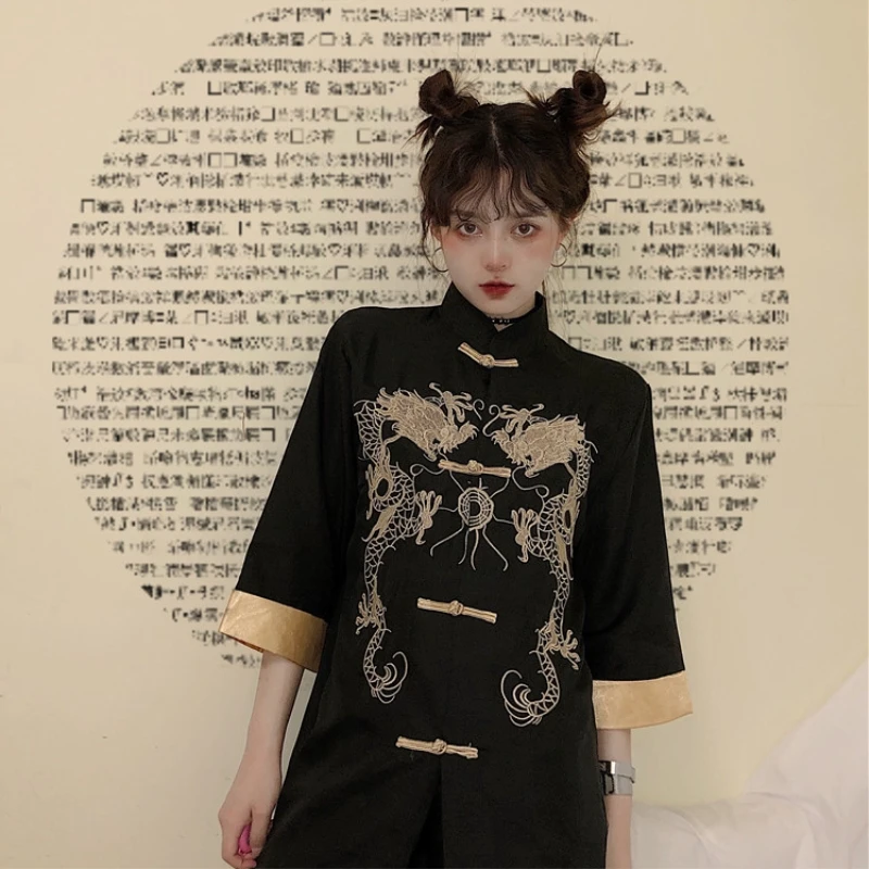 

Chinese style women's improved embroidered disc button shirt women's retro Hong Kong taste shirt design sense niche tide coat su