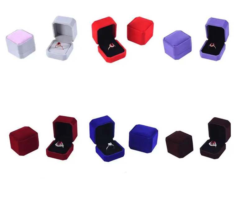 100pcs Classic Velvet Ring Box 5.5x 5x4cm Ring Boxes Wedding Engagement Ring Jewelry Packaging Storage Case Gift Box SN874