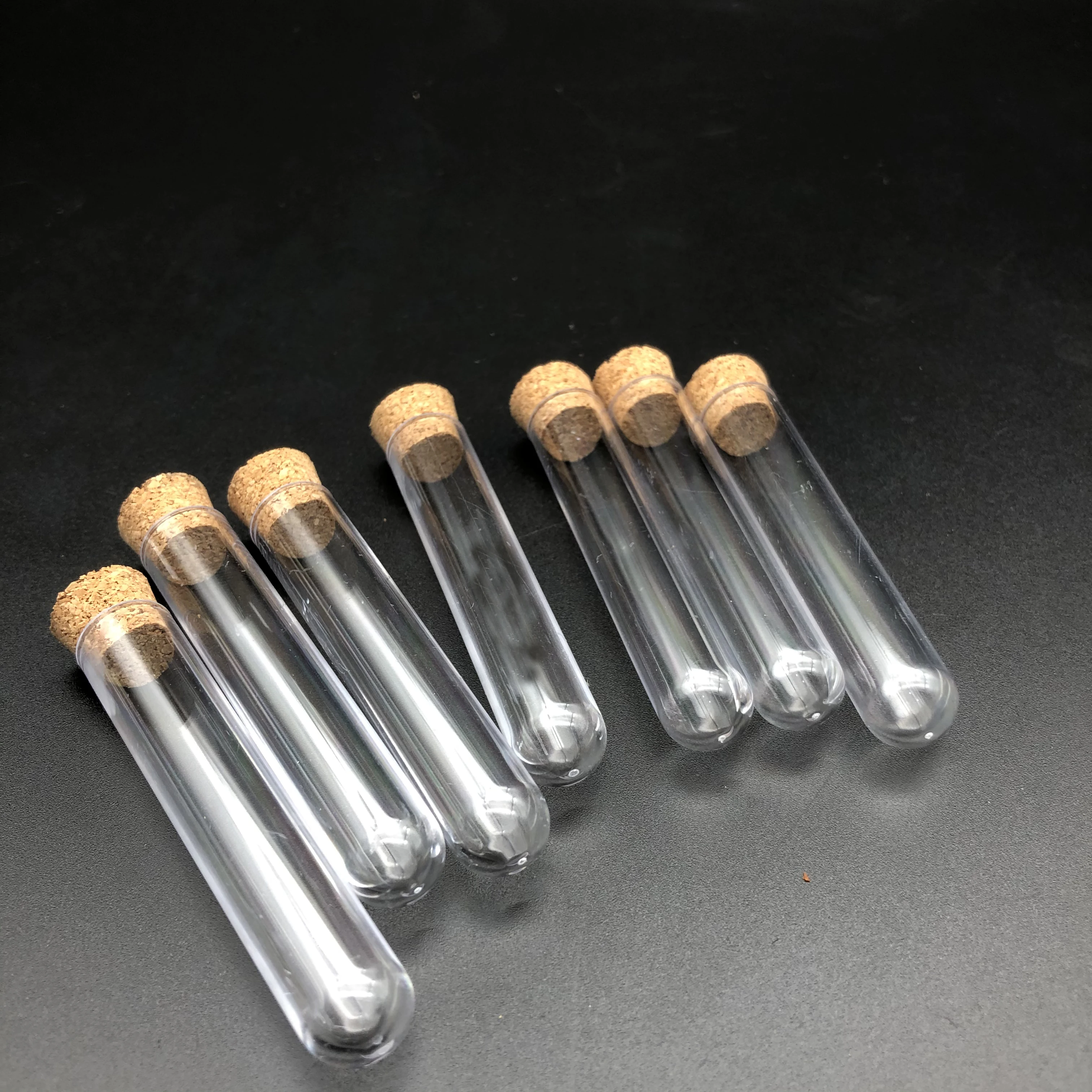 50pcs 12x60mm Lab Transparent Plastic Test Tube With Cork Cap Stopper U-shape Bottom Laboratory or Wedding Favours Spice Tube