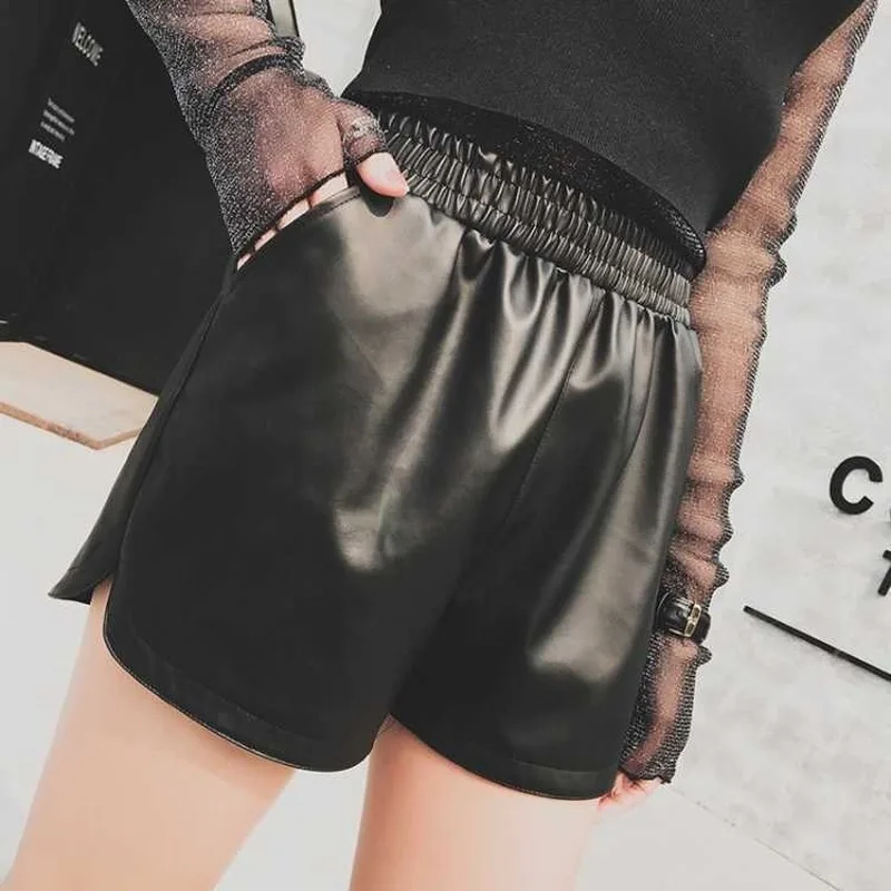 2024 Women Black  PU Leather Shorts High Waist Wide Leg Faux Leather Shorts High Quality Winter Loose PU Shorts  4XL