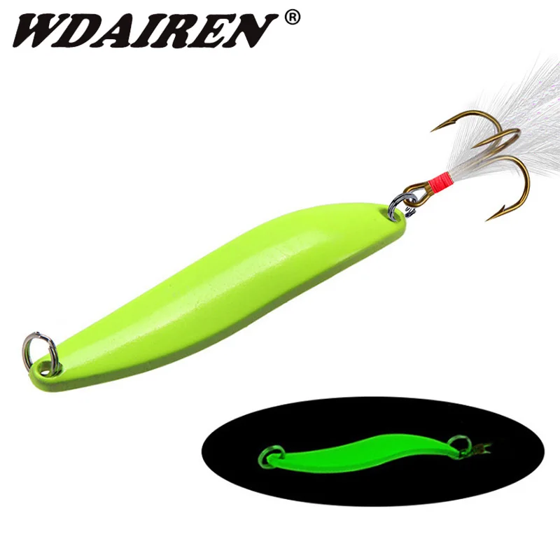 1Pcs Metal Luminous Leech Spinners Spoon Fishing Lure Artificial Bait With Feather Hook Night Fishing Tackle for Bass Pike Perch