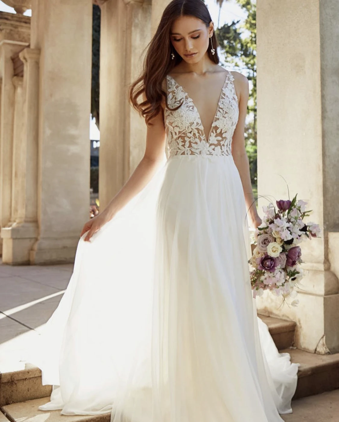 Vestido de novia elegante con cuello en V, vestido de novia con cuello en V, apliques de encaje, cuentas de lentejuelas, Espalda descubierta, tul, largo hasta el suelo, tren de barrido, nuevo