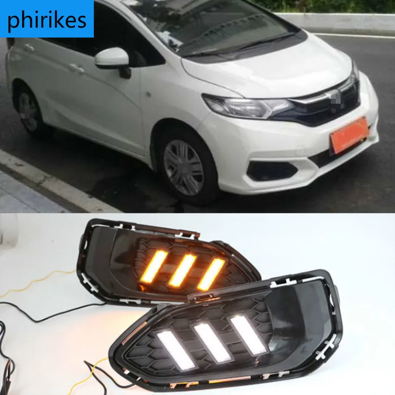 

2pcs LED DRL Daytime Running Lights Daylight Fog Lamp Cover With Turn signal lamp For Honda jazz fit 2018 2019