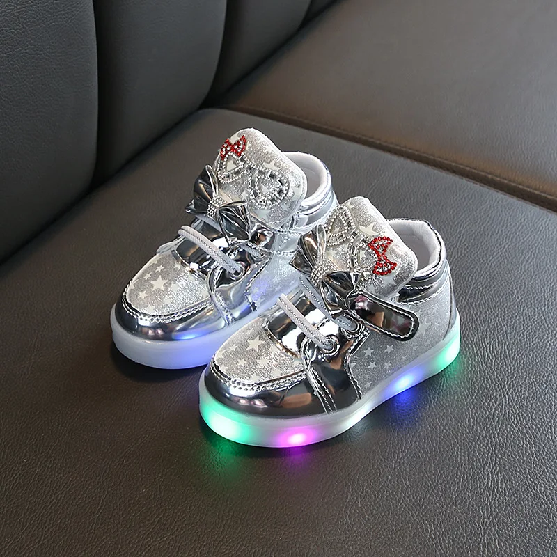 Kids Sneakers Toddler Baby Gilrs Boys LED Glow Casual Sport Shoes Kids Luminous Sneakers Children Running Shoes 1/2/3/4/5 Years