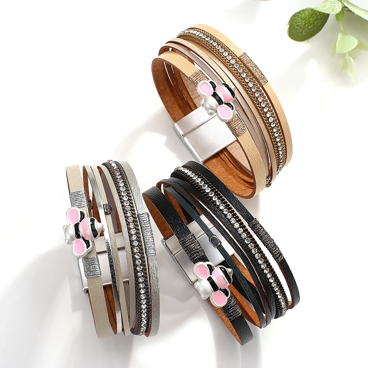 Amorcome Fashion Rhinestone Multilayer Leather Wrap Bracelet Cute Bee Charm Bracelets for Women Bohemian Femme Jewelry Gifts