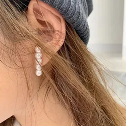Women's Fashion Simple Retro Row Of Pearl Stud Earrings Balance Beam Design Charming Ear Piercing Jewelry For Lady Girls