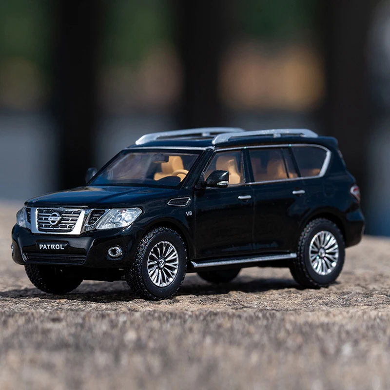 GCD 1:64 Nissan Patrol Y62 SUV  Diecast Alloy Car Model