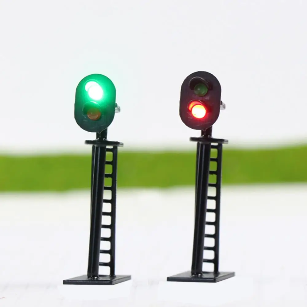 Evemodel JTD05 5pcs Model Railway 2-Light N Scale 1:160 Block Signal Green/Red Traffic Signal 4.5cm 12V LED