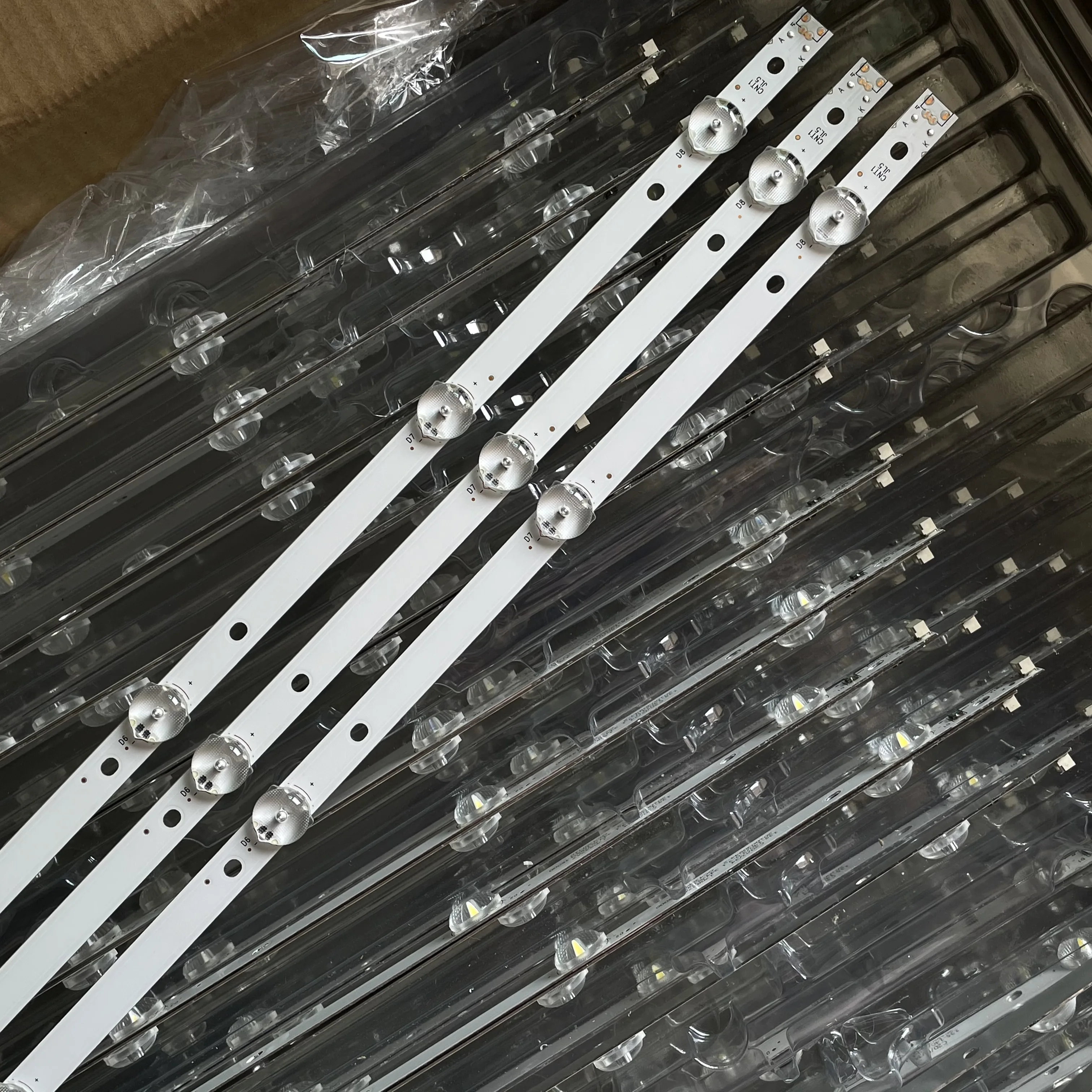 3 uds tira de LED 8 lámpara para GC43D08-ZC22AG-23 15 17 13 43HFF3331/T3 UN43N5000 UN43N5003 UN43N5300 UN43J5202 UN43J5200AF UE43J5272AU