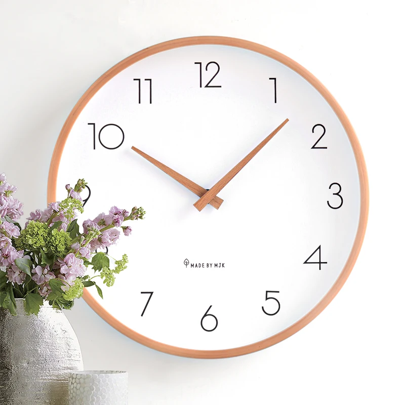 Simple and modern solid wood wall clock living room creative personality fashion clock home Nordic clock bedroom mute