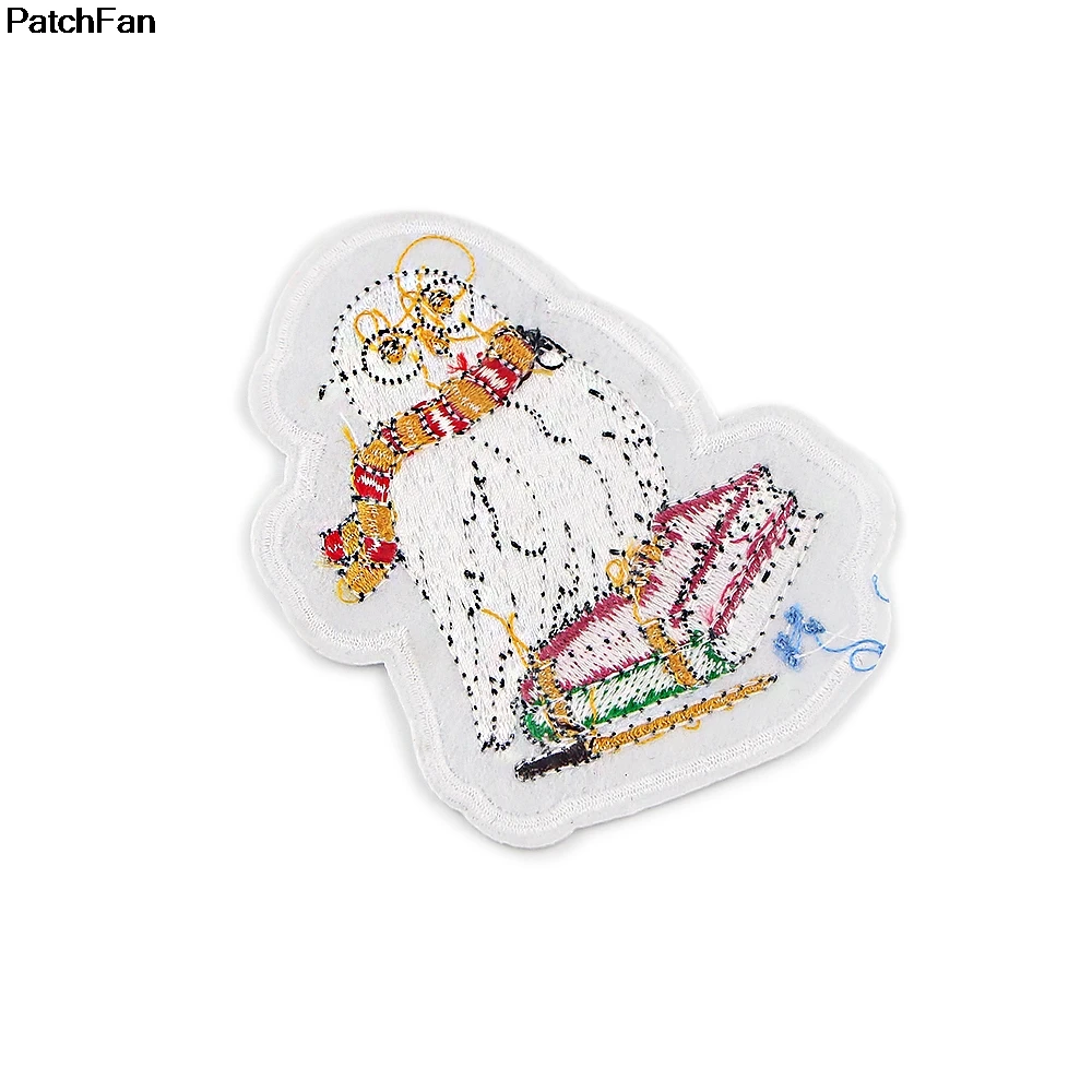 A3650 Patchfan Classcial Magic Movie Bird DIY Embroidered Patches for Clothes Iron on Patch Cartoon Applique Badge Patches