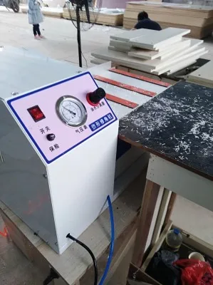 Woodworking fillet chamfering machine