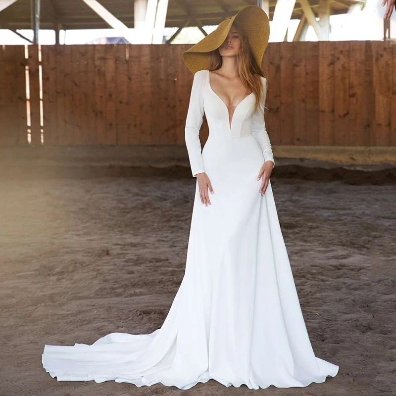 Robe de mariée simple à manches longues et col en V profond, sur mesure, train de balayage, ligne A, maillot, dos nu, robe de patients, mode