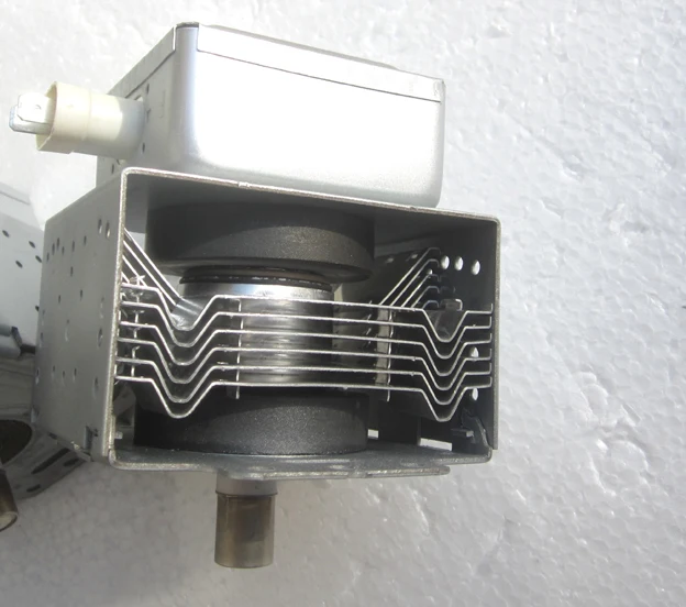 Forno a microonde Magnetron assemblaggio orizzontale/M24FB-610A accessori per forno a microonde